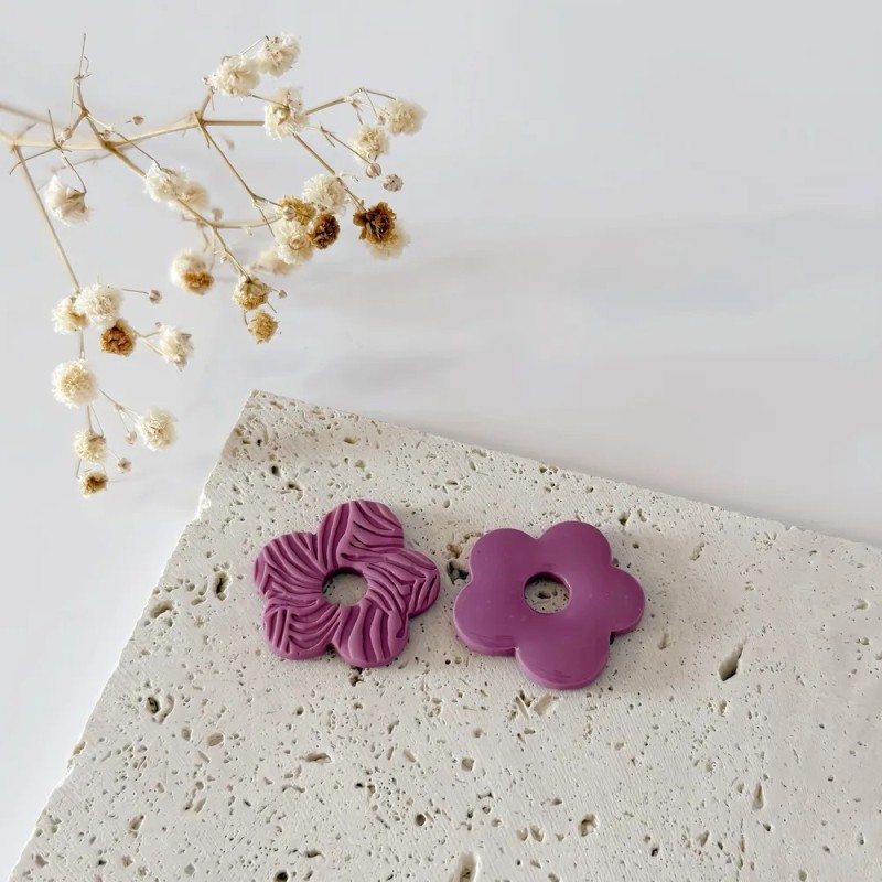 Boucles d'oreillles Elia – Fleur moderne et joyeuse faite main | Colibri & Papillon