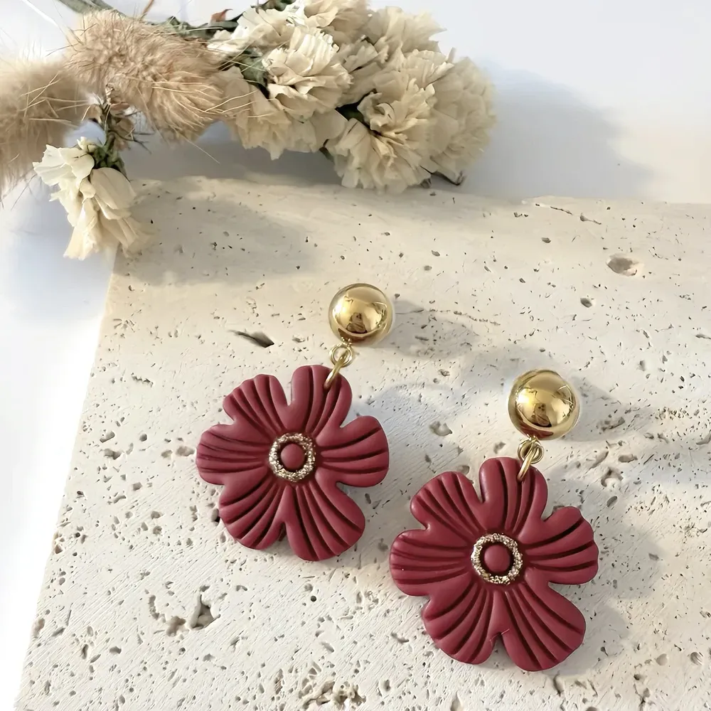 Boucles d’oreilles Flora – Bijou floral doré fait main | Colibri & Papillon